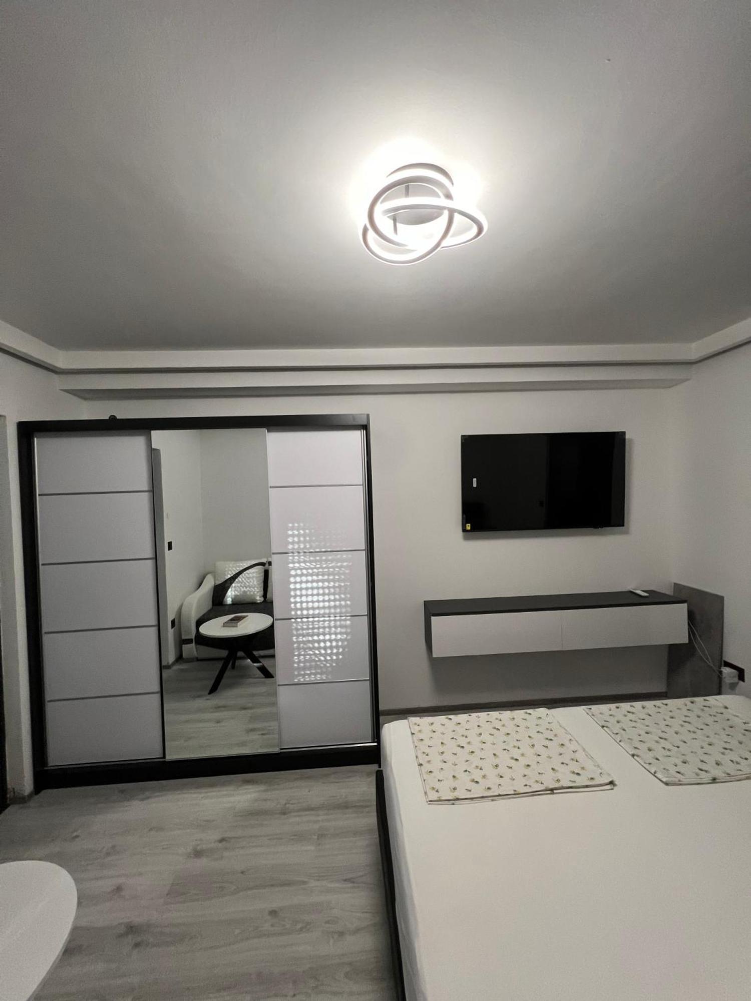 Ivana Black & White Apartments - Marusici Marusici  Exterior foto